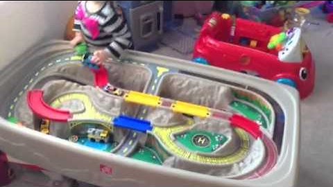 Step2 Deluxe Canyon Road Train & Track Table