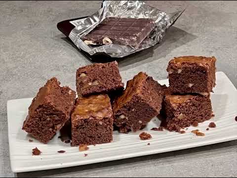 Brownies al cioccolato e nocciole un dolce facile e veloce golosissimo
