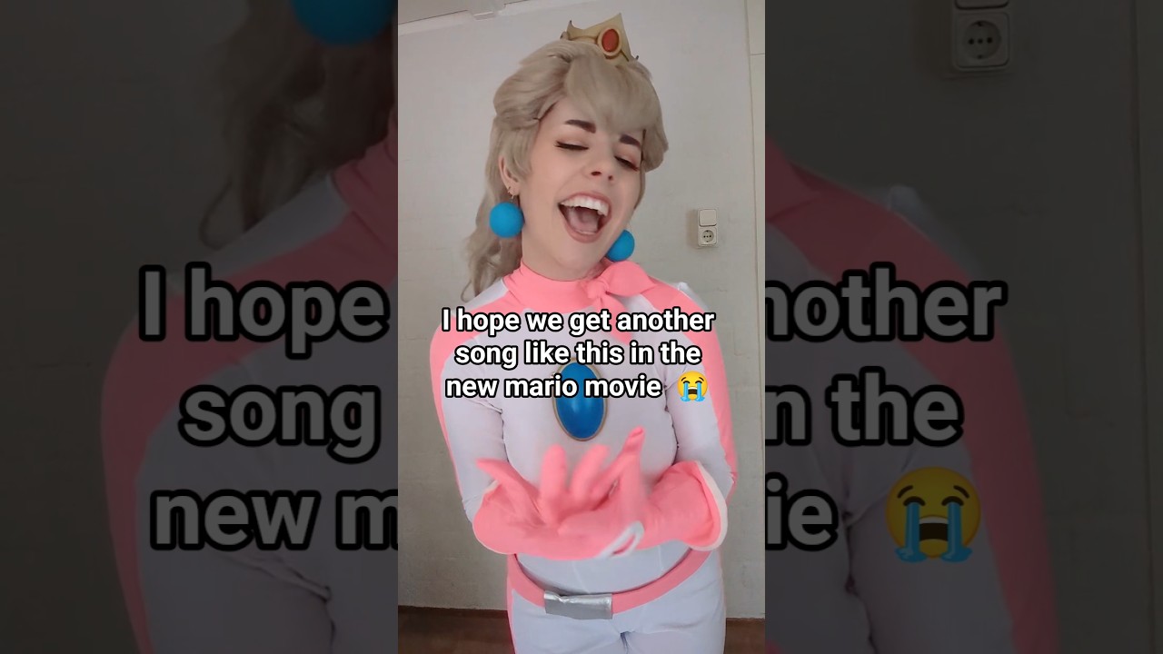 I LOVE YOUU #mario #nintendo #cosplayer #princesspeach #comiccon #mariomovie