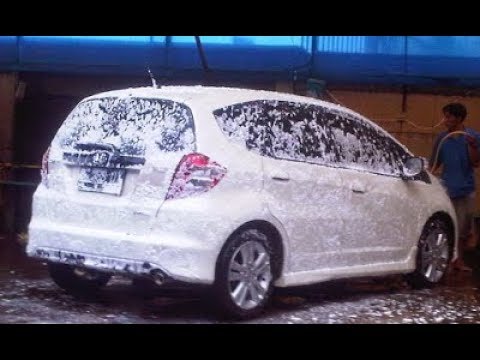 Video: Apakah mobil putih menunjukkan kotoran?