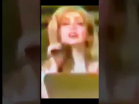 کنسرت پر از خاطره خانم لیلا فروهر و اقا دوکتور اسد بدیع Beatifull Beatifull