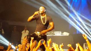 Akon I Wanna Love You, live performance Resimi