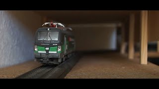 Märklin 36193 - BR 193 der SBB vor einem Kühlwagenzug