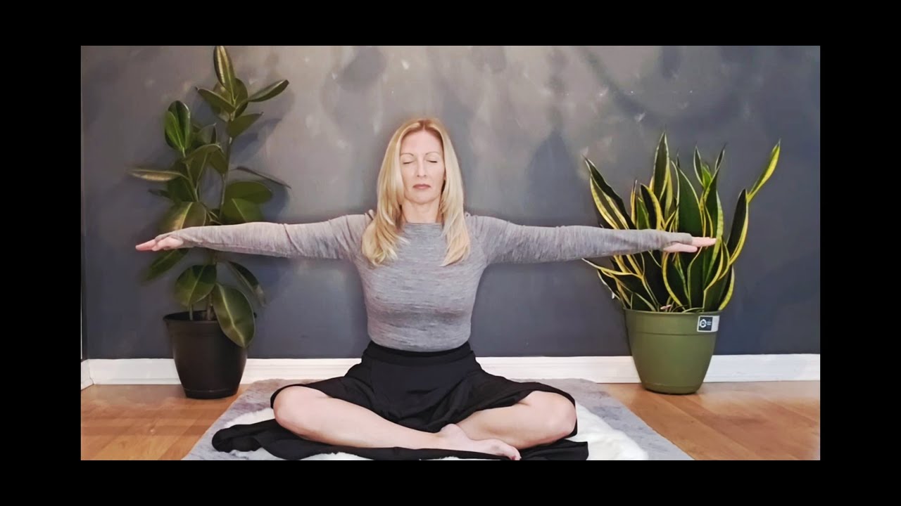 6 minutes EXPAND & BRIGHTEN your energy! ☀️ Endurance in stillness 💪