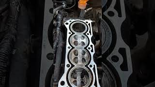 engine piston working | piston cleaning #automobile #mechanic #repair #shorts
