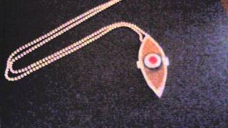 house of anubis  eye of Horus locket