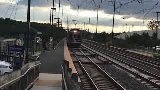 Septa train 709 with a dead silver liner 5 in the front