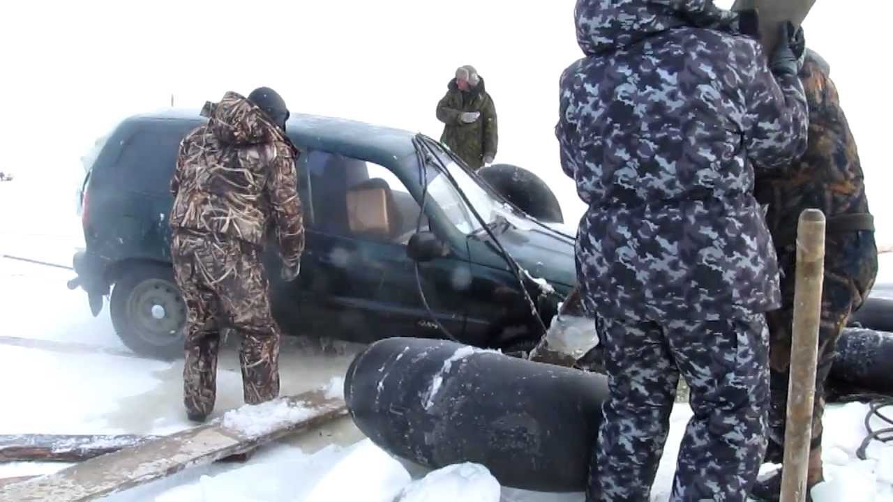 Двое в ниве