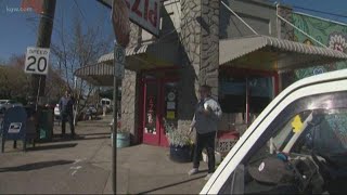 Liquor and pot shops doing curbside pickup