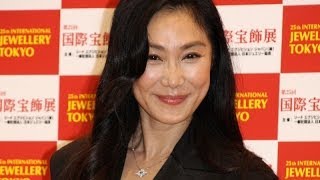 浅野温子、宝飾贈呈に「ボルトよりもこっちがいい!」 浅野温子 検索動画21 浅野温子、宝飾贈呈に「ボルトよりもこっちがいい!」 浅野温子 検索動画 21