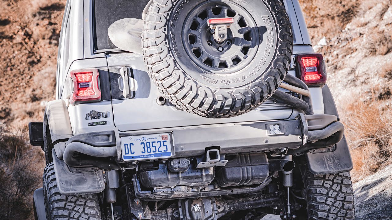 Jeep JL Wrangler Rear Bumper with RX Tire Carrier | AEV