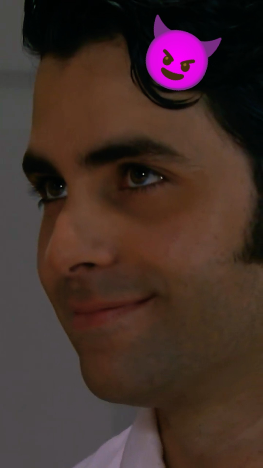 Los mejores deseos de Iker para doña Greta ? #hastaelfindelmundo #tlnovelas