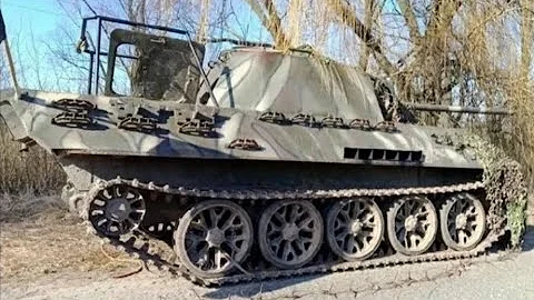 WW2 Panther Tank Fighting in Ukraine 2022?
