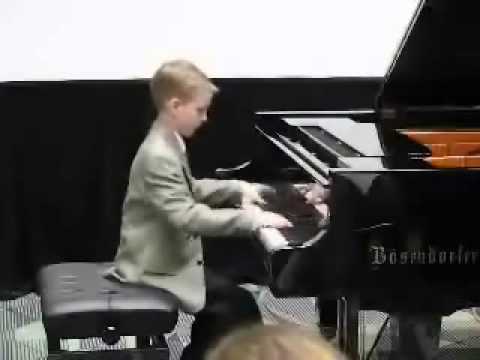 Le Meilleure Pianiste Du Monde Youtube