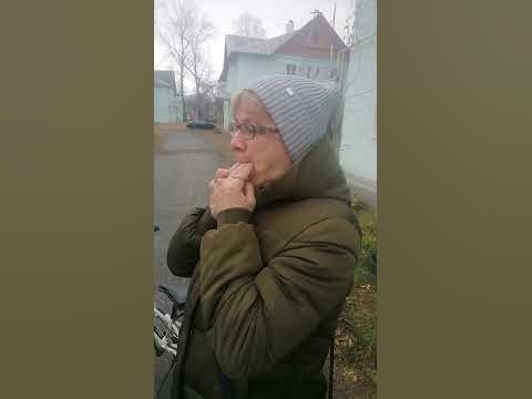 Бабуля учит свистеть внука. #свист - YouTube