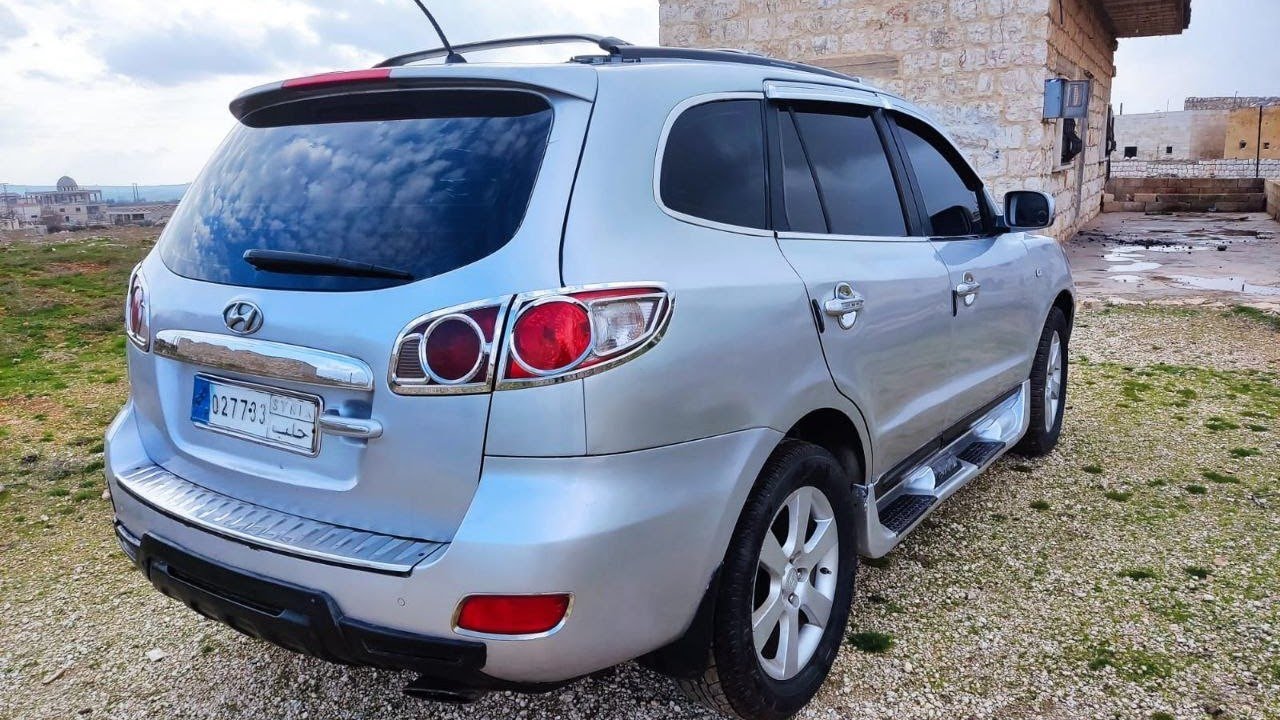 مقطع فيديو عن السيارات القصة عندنا سيارتين فير كروز ؟؟؟