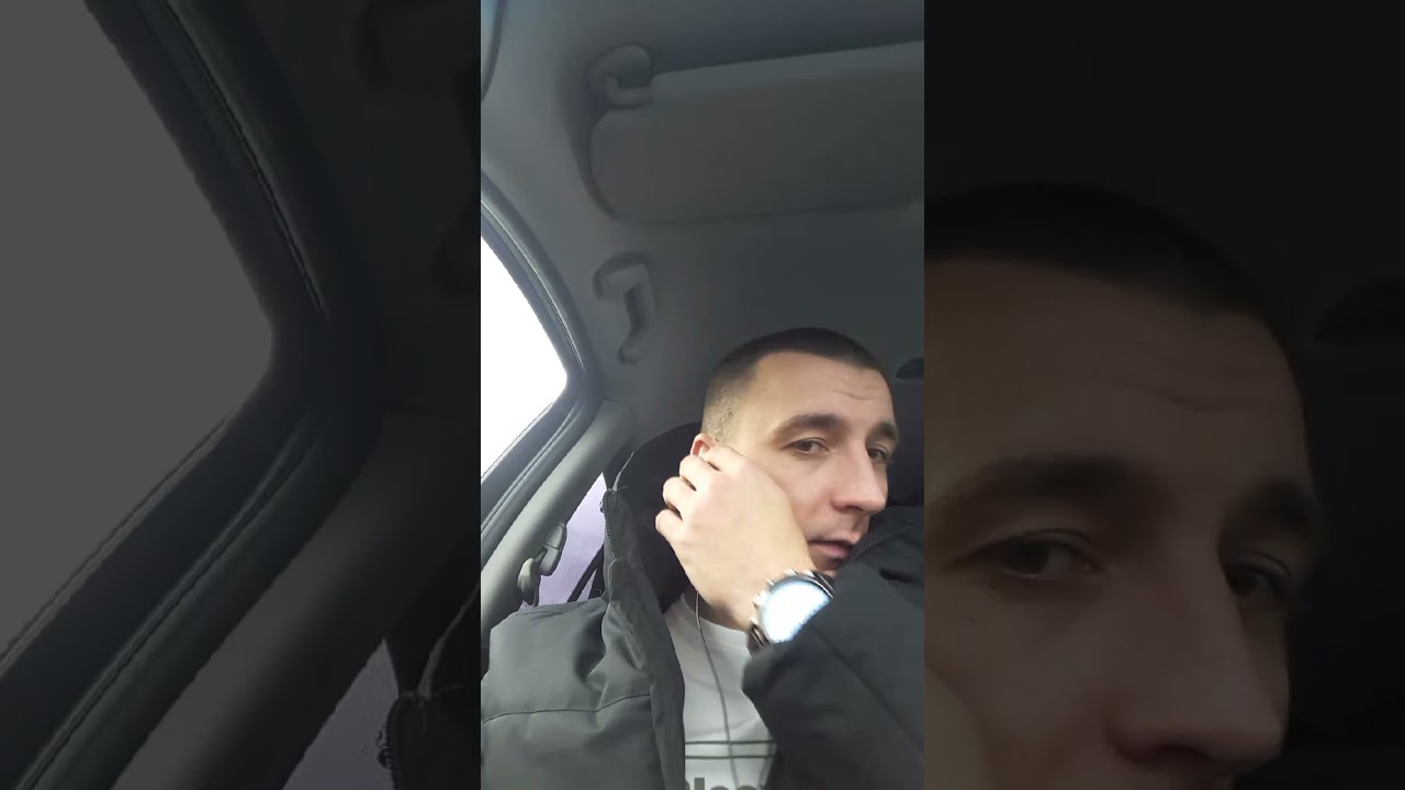 Зачитал рэп в машине