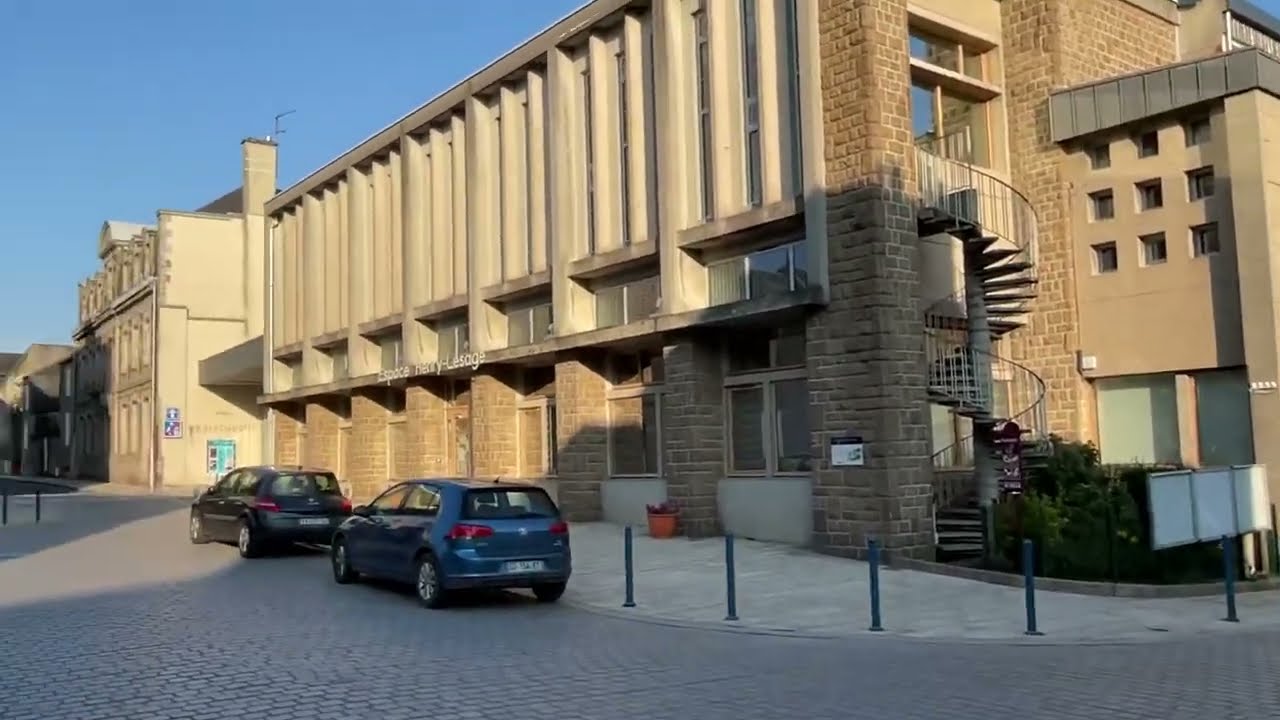 City Walks - Vire Normandie - Ep 5 de la Porte Horloge au Théâtre en passant par la MJC