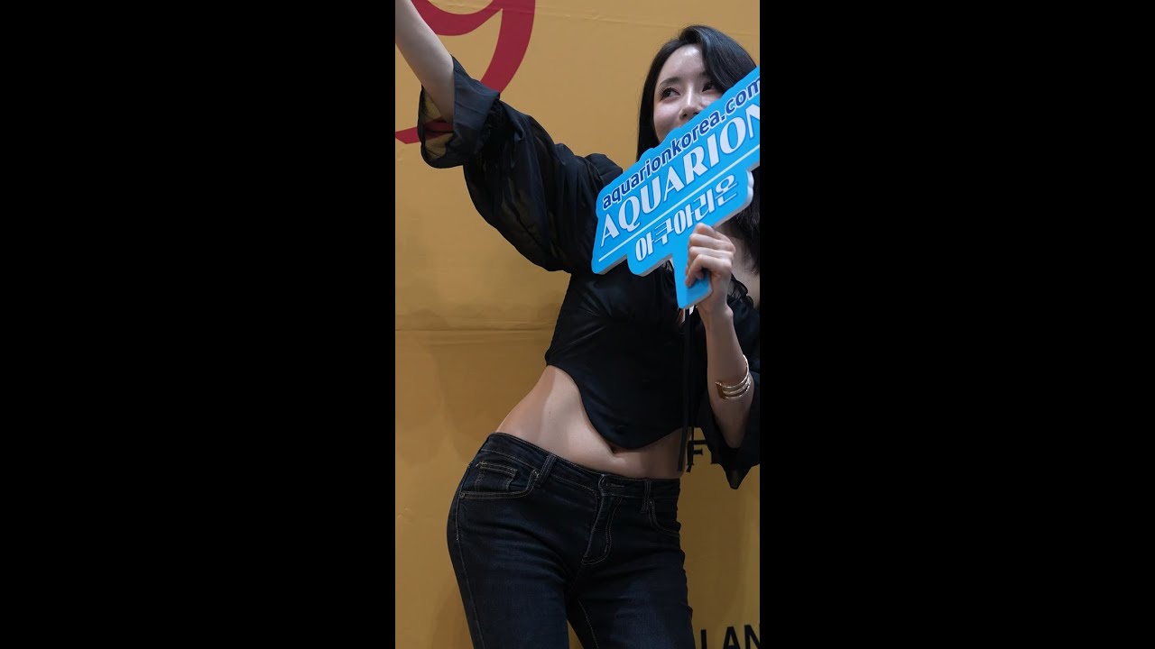 [4K 60P] 2024 오토살롱위크 레이싱모델 임솔아 직캠 2024 오토살롱위크 Model Lim Sola 2024 Auto Salon Week  モデル リム・ソラ