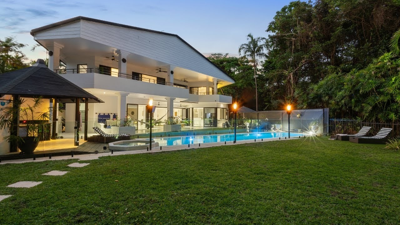 2 Solander Boulevard, Port Douglas