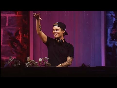 Avicii Live At Mainstage, Tomorrowland, Belgium 2015-07-24 [HQ Audio] [Full Set] (Bryan Walker Edit)
