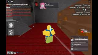this guy straight up hacking by spawn killing the players to get streaks smh
