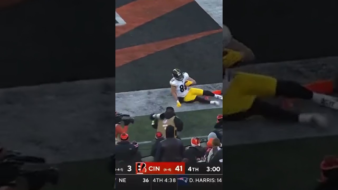 Pat Freiermuth with the INSANE GRAB 