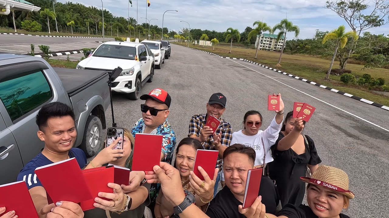 Perjalanan Ke Rumah Panjang Apai Janggut Di Sungai Utik,Kapuas Hulu Kalimantan Barat,Indonesia…//