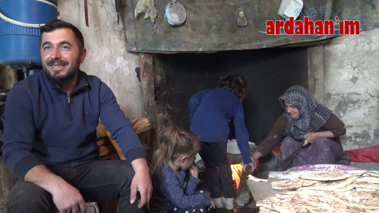 Göle Çardaklı köyünde sac ekmeği ve köy yaşamı