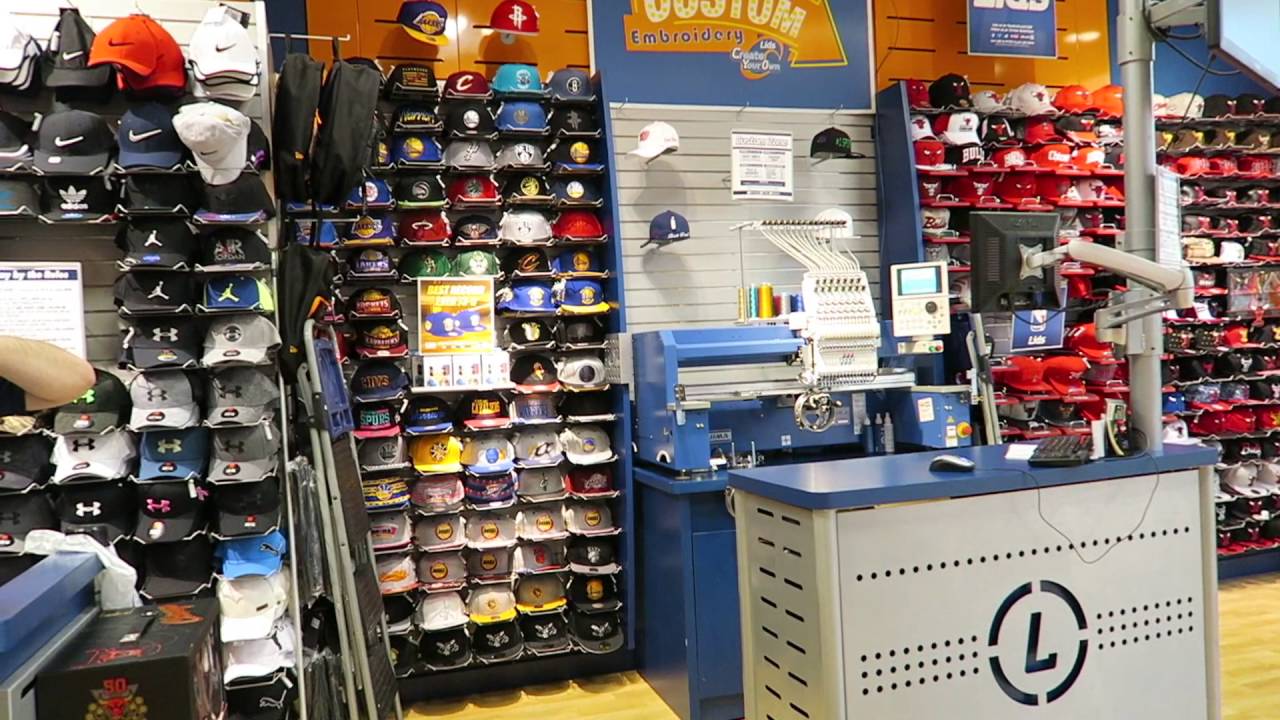 MALL VLOG #5... Footlocker Gift Card Pickup! And More...