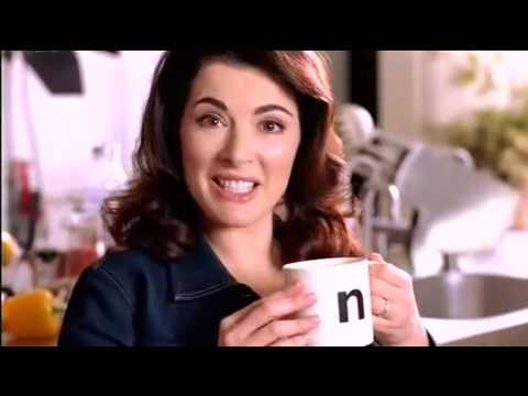 Nigella Lawson - Twinings Simply Tea Advert