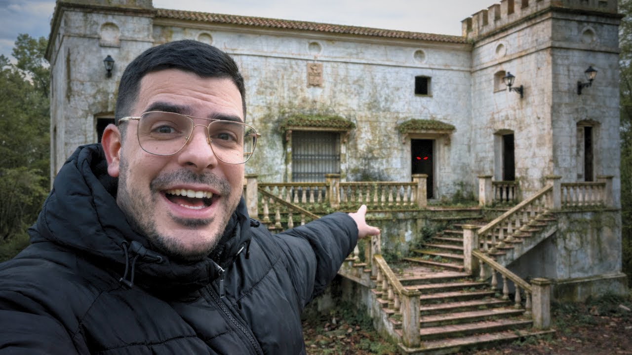 Visité un ESCALOFRIANTE Castillo Abandonado en el Bosque