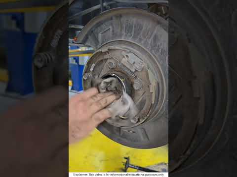 GMC Rear Axle Bearing & Seal Replacement Guide #automotive #usa #mechanic #DIY