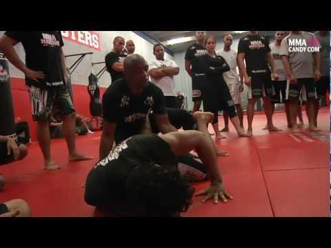 Anderson Silva - Thai Kick Takedown - UFC - MMA Ca...