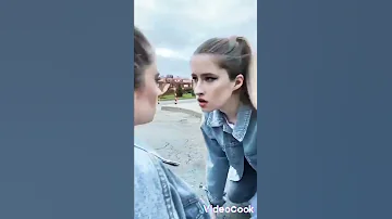 شاغلة عيوني بجمالك 