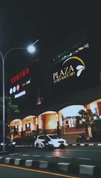 Story WA keren fullscreen Terbaru Suasana Malam Jogja