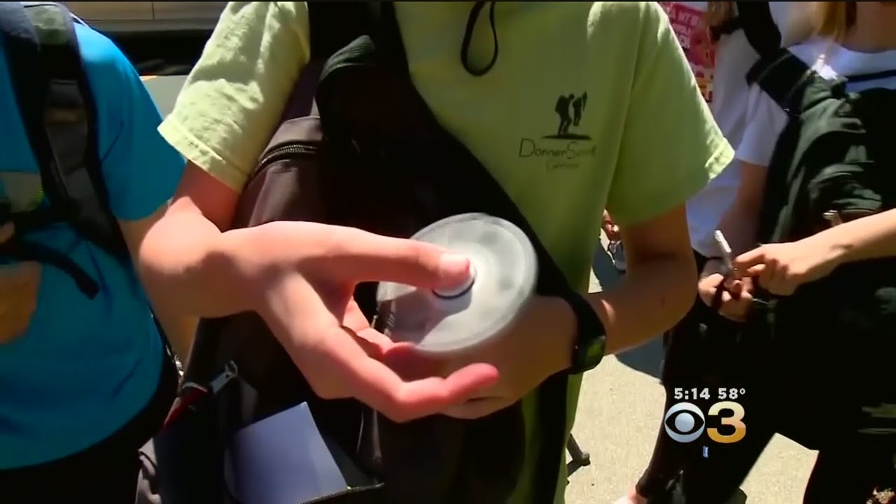 'Fidget Spinner' Toy Leading To Disruptions In The Classroom - YouTube