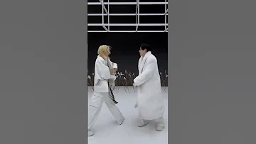 Walkin On Water Challenge Felix And Bang Chan StrayKids Felix Bangchan Skz 