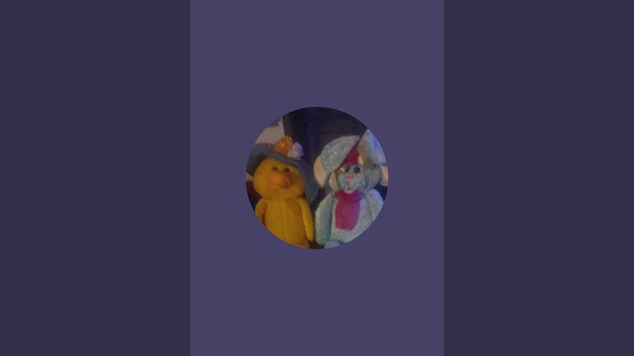 The Interesting Chantilly Lane Collector is unboxing another prop!