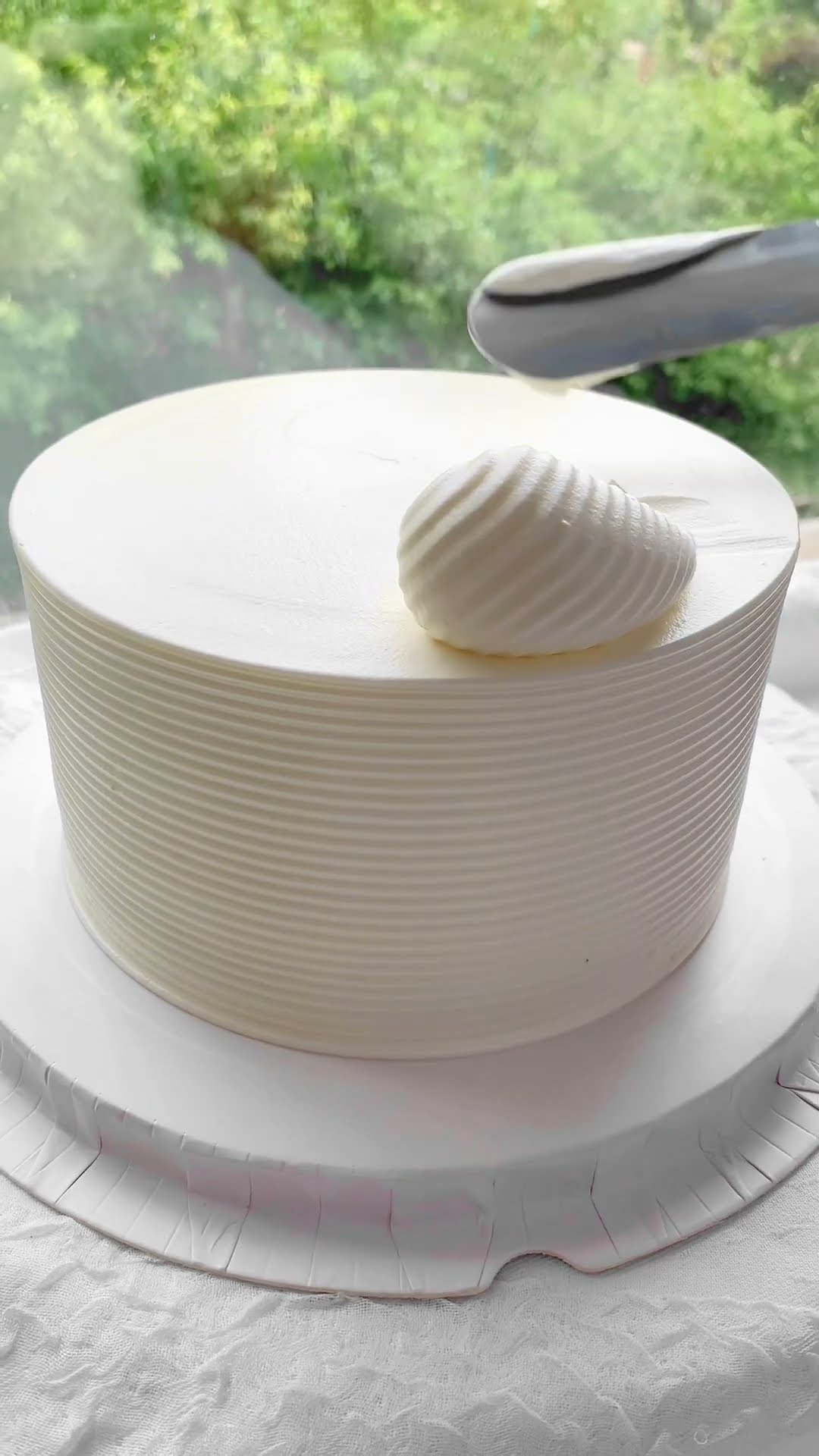 Put spring into the cake. Learn how to try it now. Baking training. Decorating technology training.