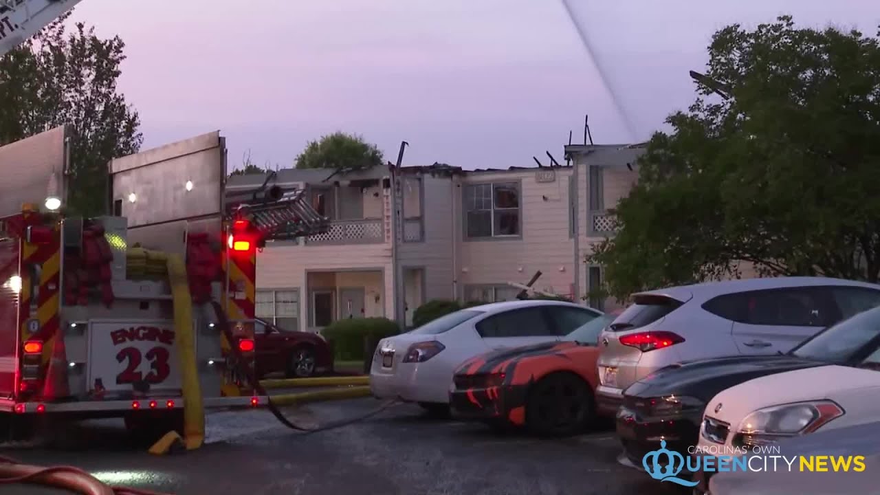 Overnight fire displaces east Charlotte apartment residents - YouTube