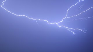 LIVE: Severe weather barreling through Chicagoland