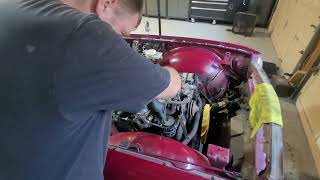Triumph tr6 engine removal part 2: removing radiator and carbs