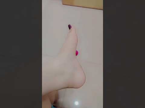 pink toes | ticking feet | tickle feet | Desi feet malkin |