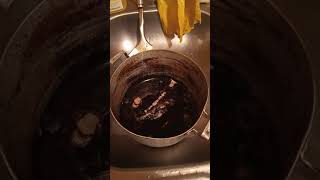 чистка кастрюли( 1часть)