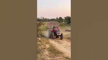 Mahindra 4wd tractor #shorts #mahindra