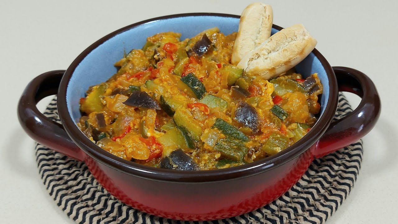 🏡 PISTO DE PUEBLO DE CALABACÍN Y BERENJENA 🥒🍆 // BEATRIZ COCINA