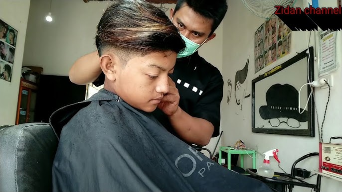 Potongan Rambut Emo Cowok