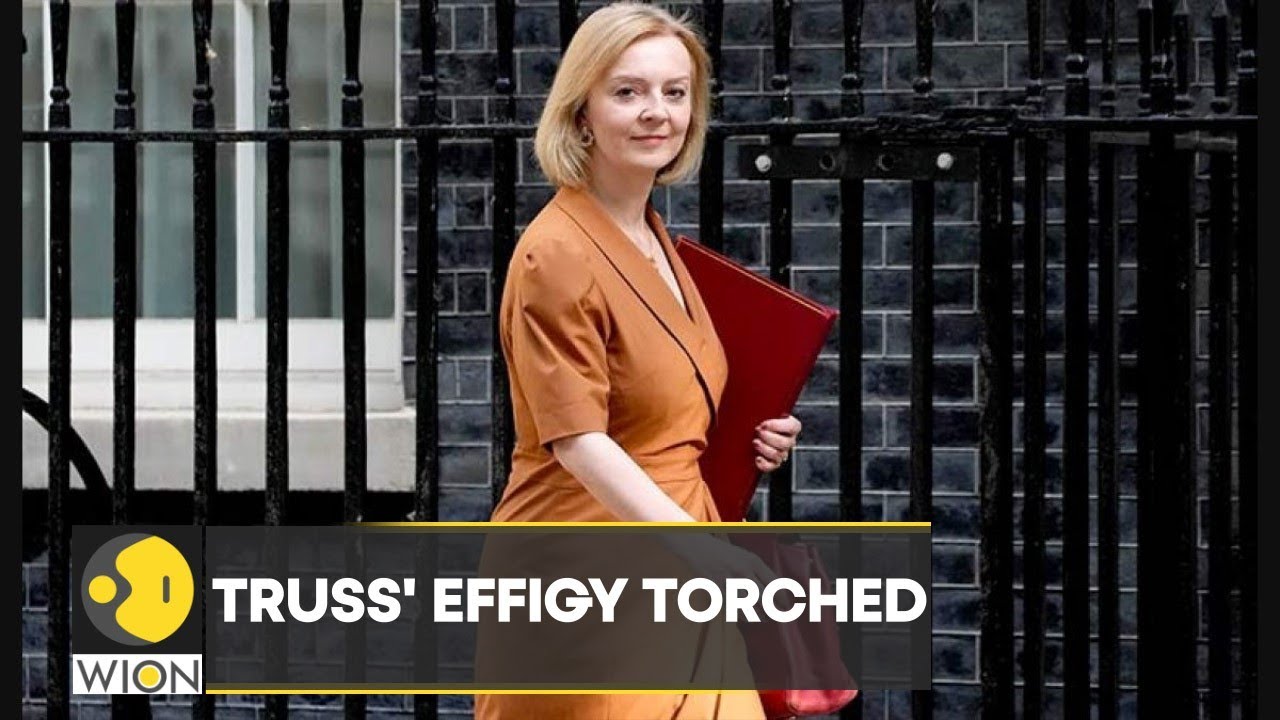 UK: Liz Truss’ 11-metre effigy torched at bonfire night in Edenbridge | Latest News | WION