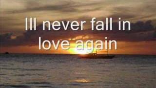 Video thumbnail of "I'll never fall in love again - elvis costello"